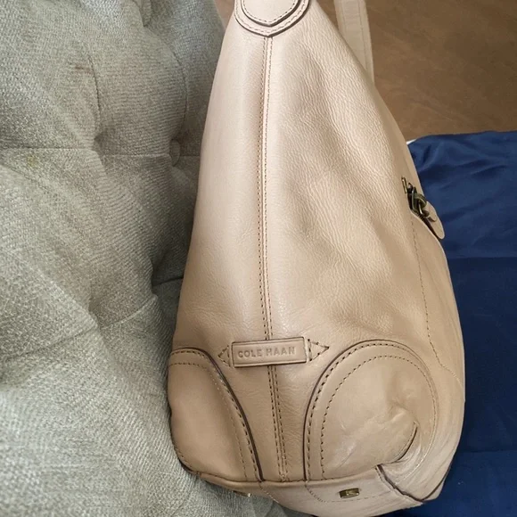 🌾Cole Haan Shoulder Bag🌾 - Picture 3 of 9